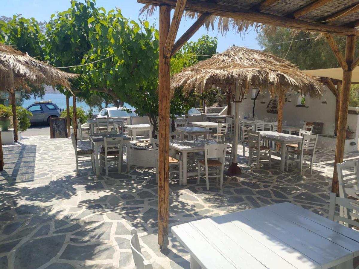 Kantouni Guest House By The Sea Batsi  Exterior photo